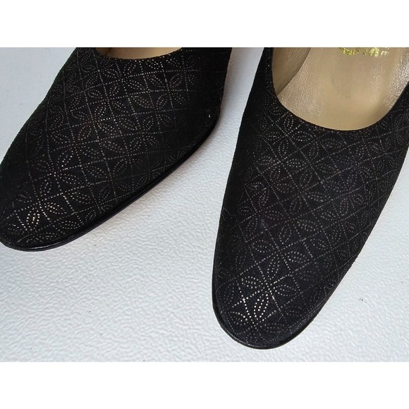 Salvatore Ferragamo Gold Black Floral Women's Pumps Heels Size 6 AAA - Picture 5 of 11